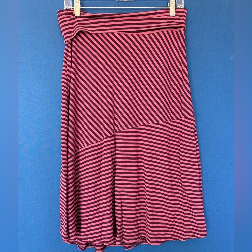 Athleta Pink and Burgundy Striped A-Line Skirt - Picture 2 of 5